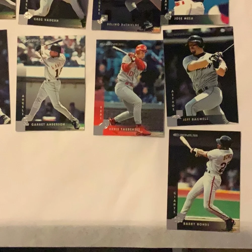 Bundle of Baseball Cards Lot 403